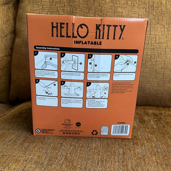 Hello Kitty Halloween Inflatable - Picture 2 of 2